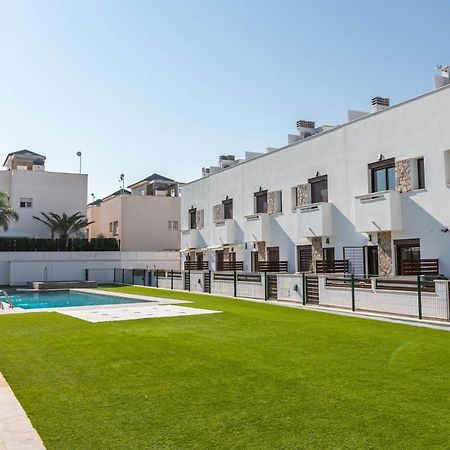 Bahia Homes Торрев'єха Екстер'єр фото