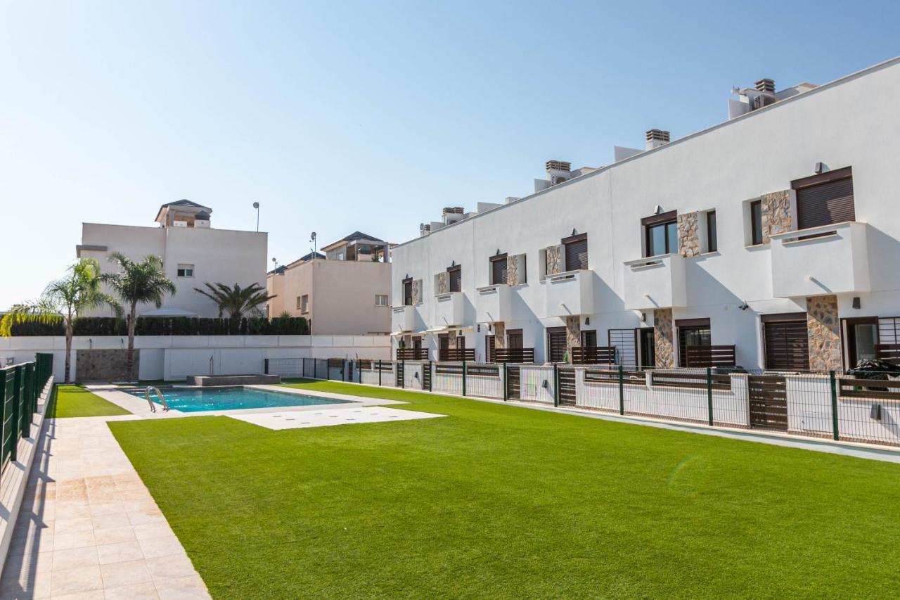 Bahia Homes Торрев'єха Екстер'єр фото