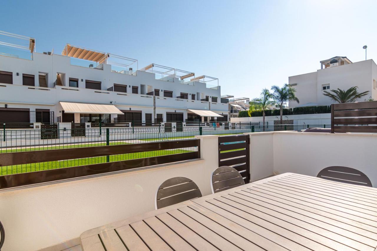 Bahia Homes Торрев'єха Екстер'єр фото