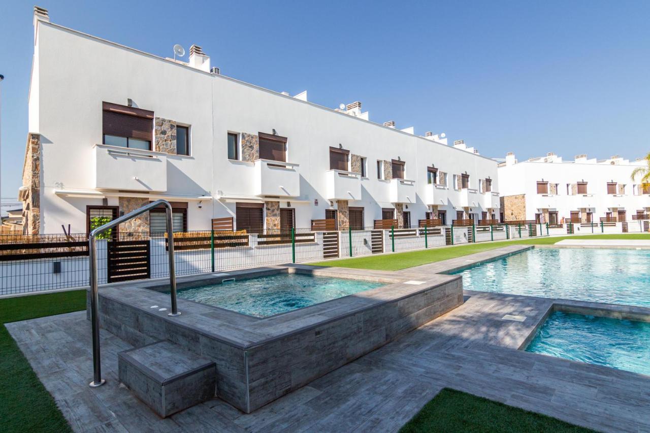 Bahia Homes Торрев'єха Екстер'єр фото