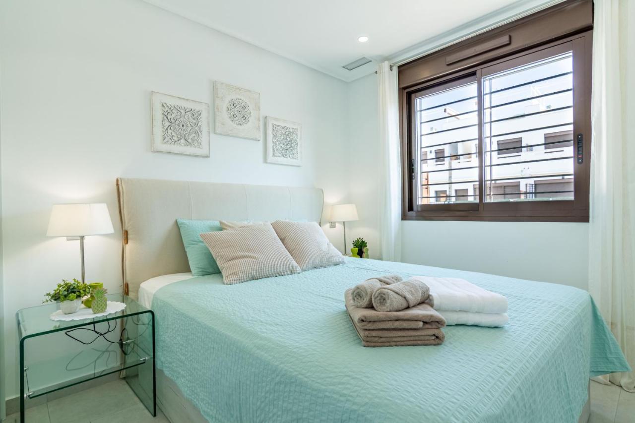 Bahia Homes Торрев'єха Екстер'єр фото