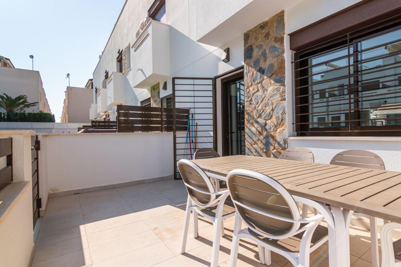 Bahia Homes Торрев'єха Екстер'єр фото