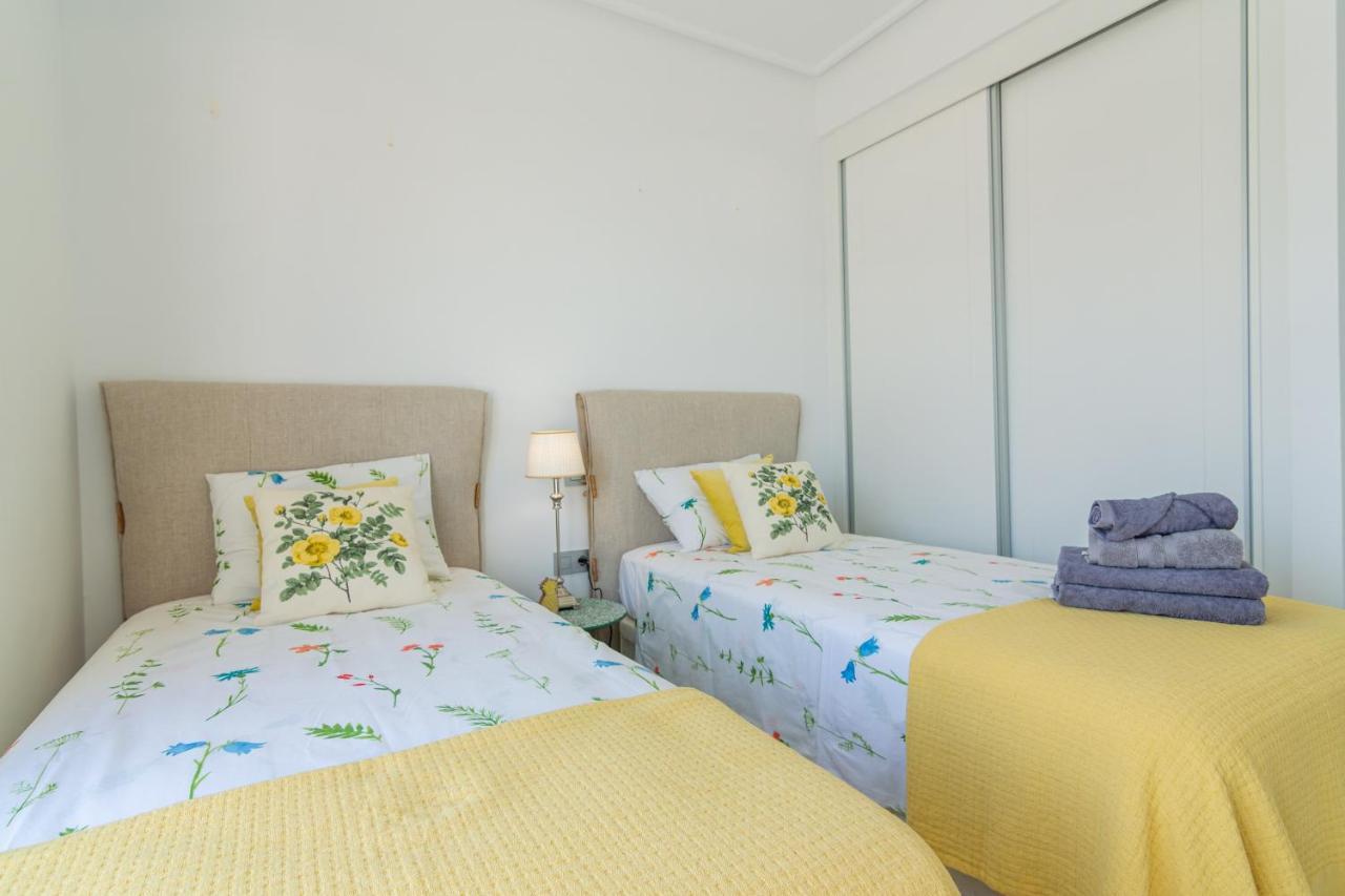 Bahia Homes Торрев'єха Екстер'єр фото